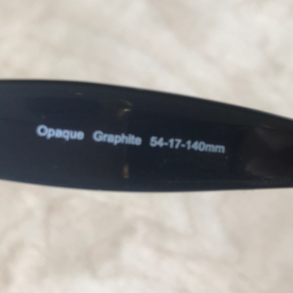 Classic Stylish Glasses - Picture 4 of 4